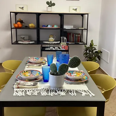 Nyaraló Casa Iusu - With Patio Near The Sea And Palermo Casteldaccia