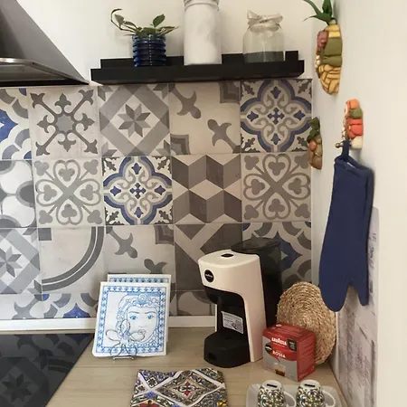 Casa Iusu - With Patio Near The Sea And Palermo Nyaraló