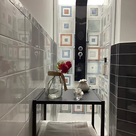 Casa Iusu - With Patio Near The Sea And Palermo Nyaraló