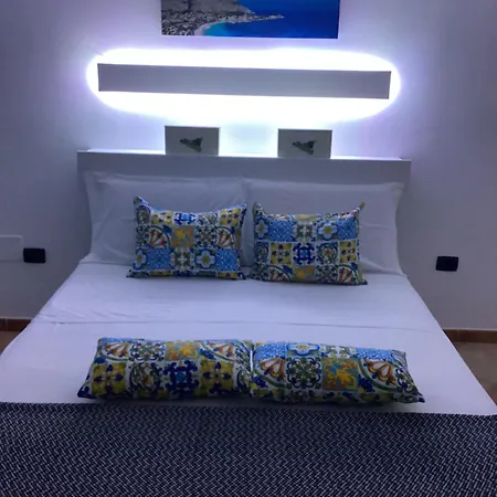 Casa Iusu - With Patio Near The Sea And Palermo Nyaraló Casteldaccia